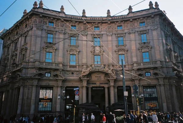 99F4863F5BD33F1D180D75