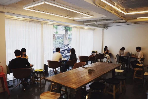 9918CD3D5B2CFE8B1BBD70