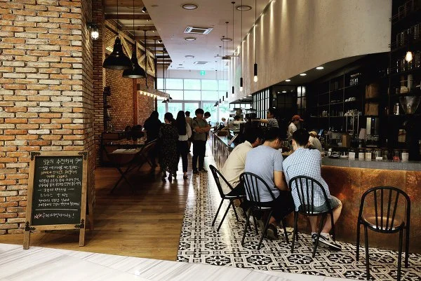 99E6494F5B2CF0431B074F