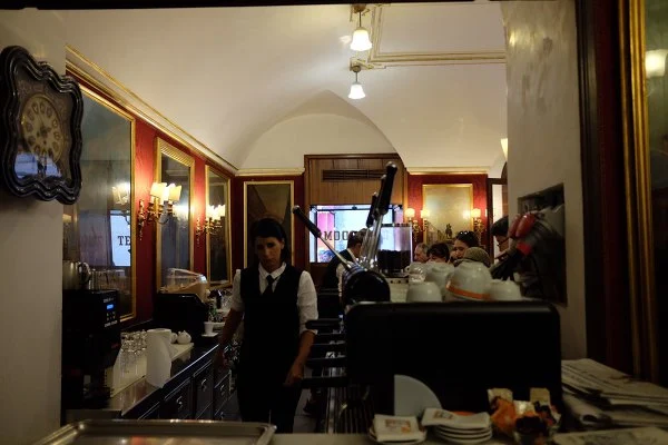 99E7414E5BBF570B06BDE5