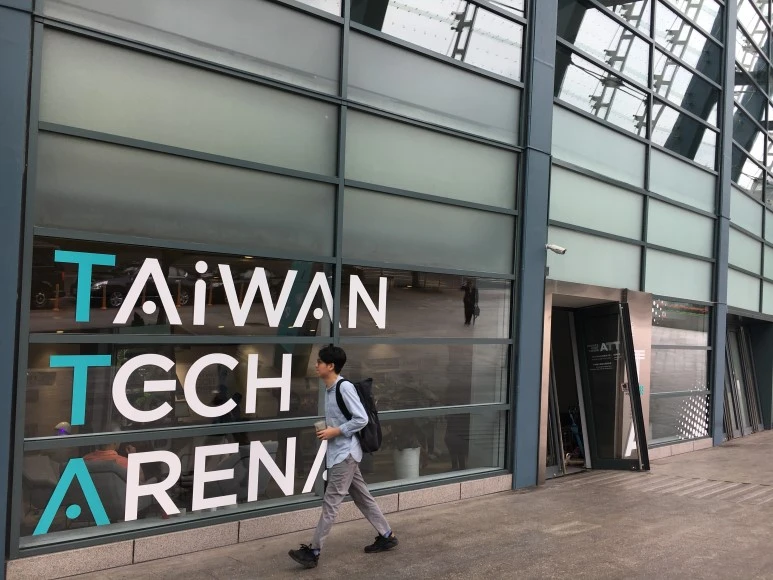 IMG_7681.JPG?type=w773