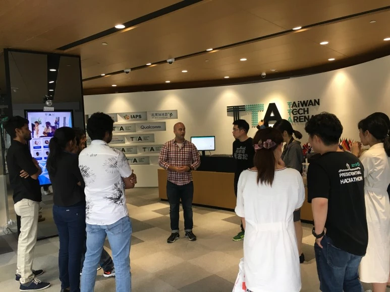 IMG_7690.JPG?type=w773