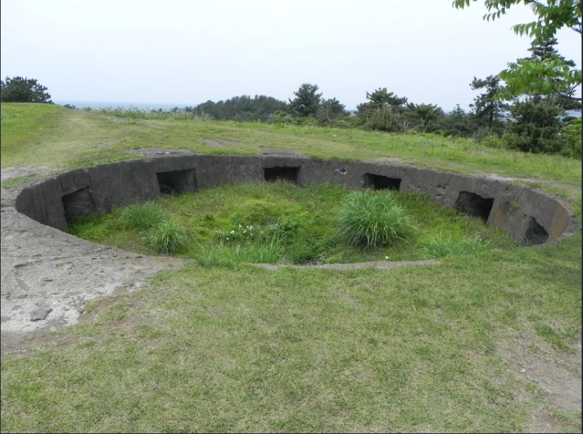 섯알오름 고사포 진지 현재모습.PNG