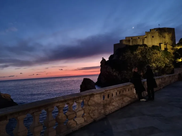 %EC%84%9D%EC%96%91%EC%A7%84_%EB%93%9C%EB%B8%8C%EB%A1%9C%EB%B8%8C%EB%8B%88%ED%81%AC_%EC%84%B1.jpg?type=w773