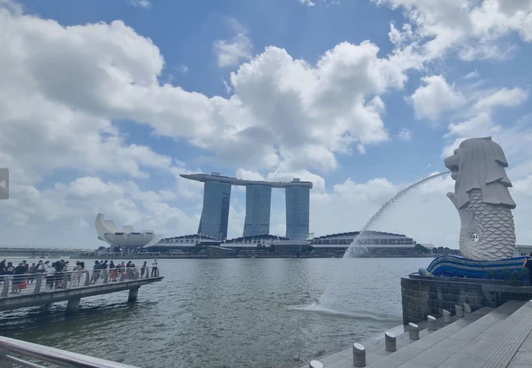 %EB%A9%80%EB%9D%BC%EC%9D%B4%EC%96%B8_%EC%83%81.PNG?type=w773