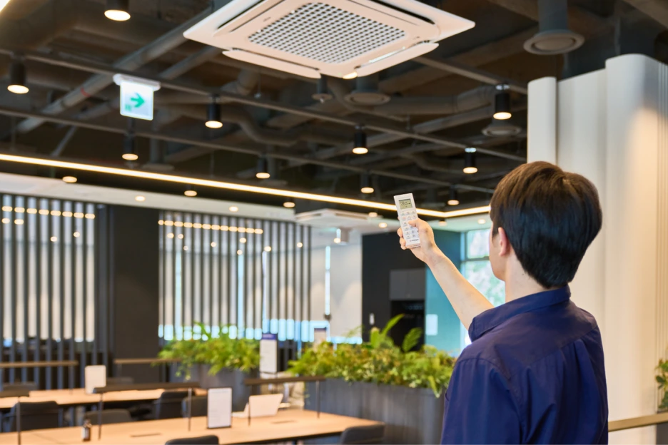 %EB%9D%BC%EC%9A%B4%EC%A7%80_%EB%83%89%EB%82%9C%EB%B0%A9_4.png?type=w1