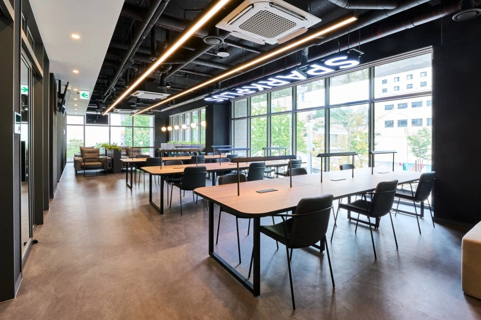 2%EC%B8%B5_%EB%9D%BC%EC%9A%B4%EC%A7%80_11.jpg?type=w1