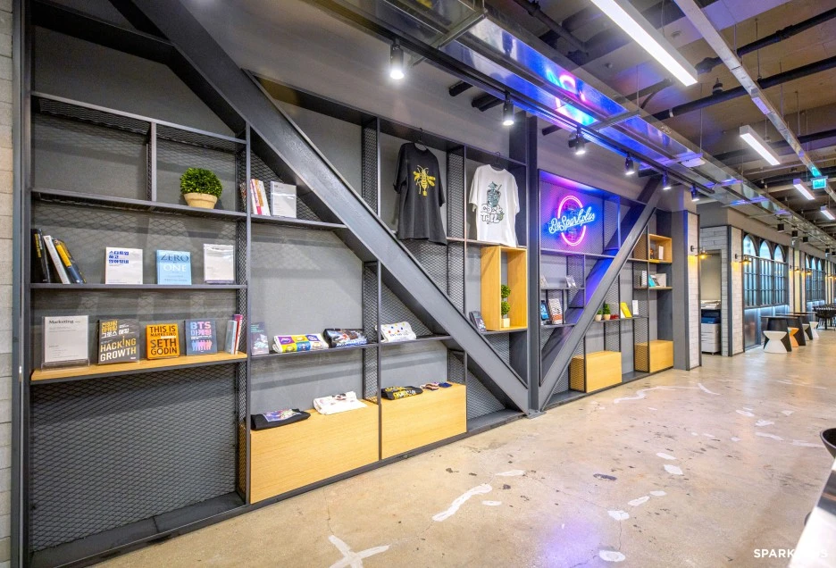 SE-5879a9f3-1575-4a1d-b743-49f6a9597ecf.jpg?type=w1