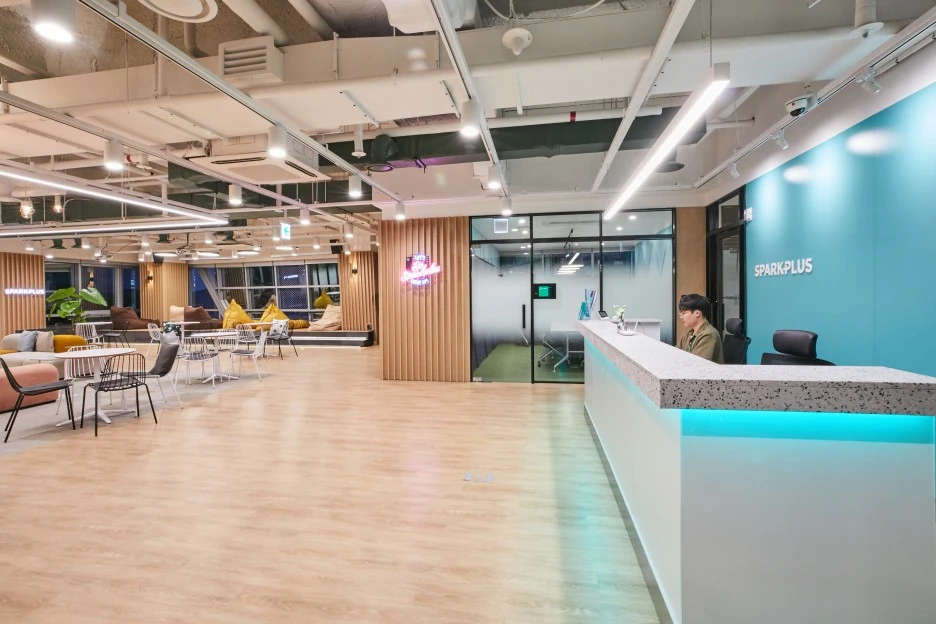 %EC%8A%A4%ED%8C%8C%ED%81%AC%ED%94%8C%EB%9F%AC%EC%8A%A4_%EC%8B%9C%EC%B2%AD%EC%A0%902.jpg?type=w1