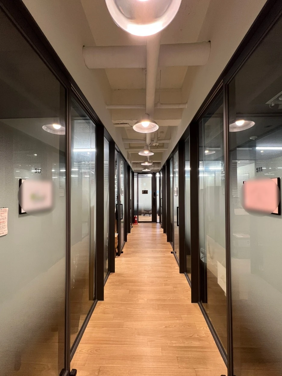 SE-1f2c7ee3-1790-4841-9518-09d52459720e.jpg?typew1