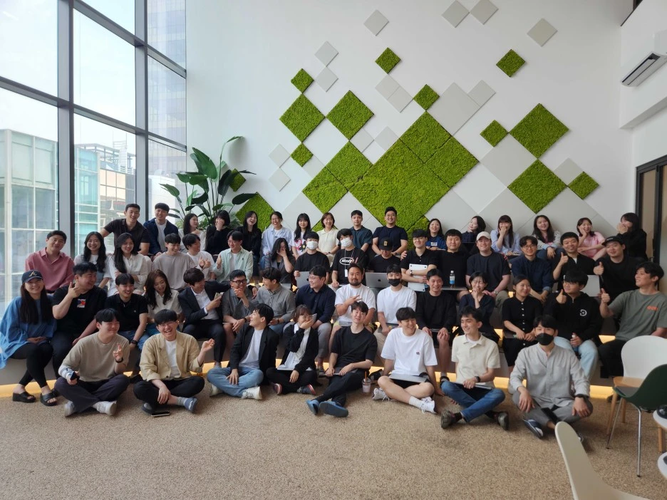 1)_%EB%8B%A5%ED%84%B0%EB%82%98%EC%9A%B0_%EC%A7%81%EC%9B%90_%EB%8B%A8%EC%B2%B4_%EC%82%AC%EC%A7%84.jpg?type=w1