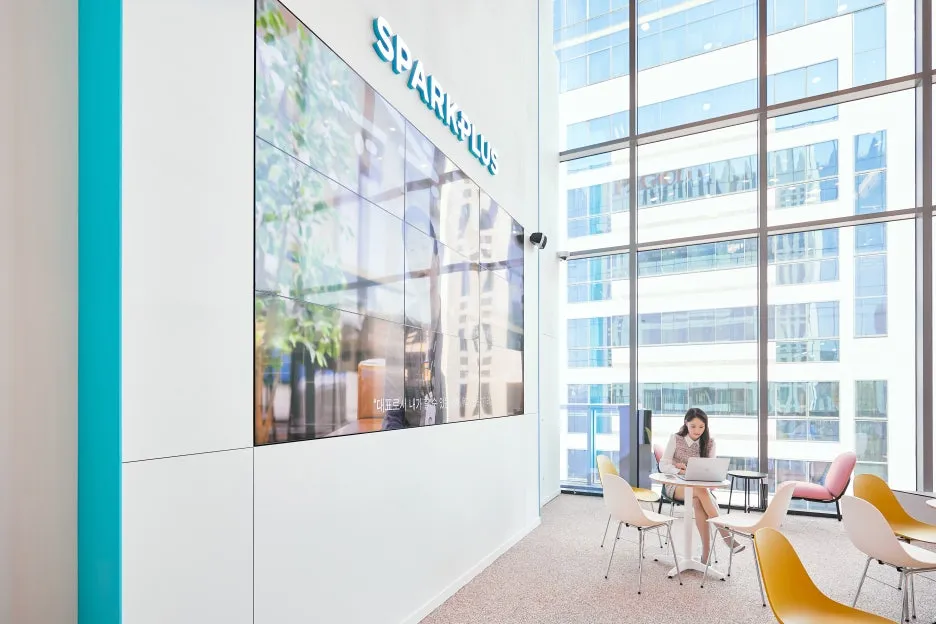 8Z1A7317.jpg?type=w1