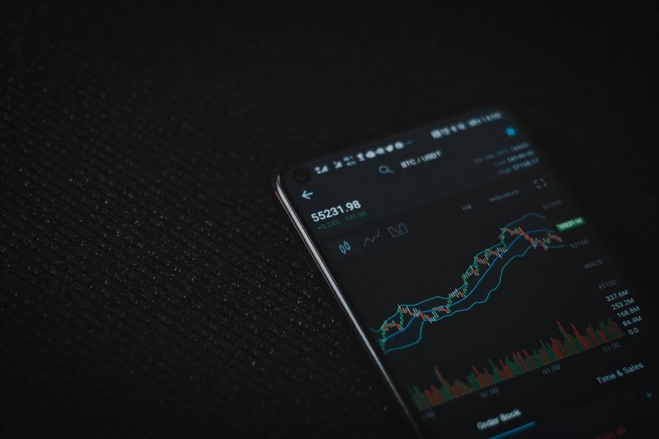 viktor-forgacs-3PyBkxgTiL0-unsplash.jpg?type=w1