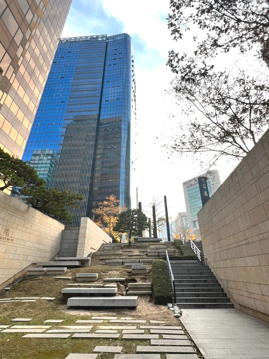 SE-faf44258-b885-4d2f-8b47-bb068ea8137d.jpg?typew1