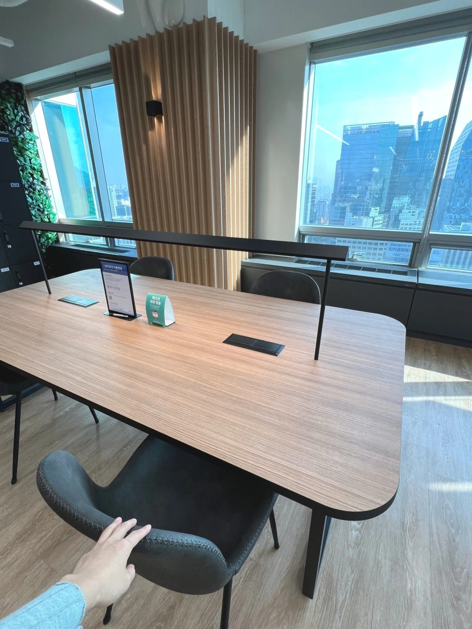 SE-2123ccee-f71f-4e90-818f-56b4874752db.jpg?typew1