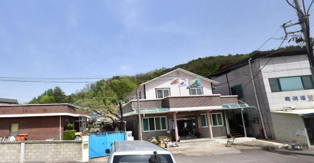 소박한 외관.JPG