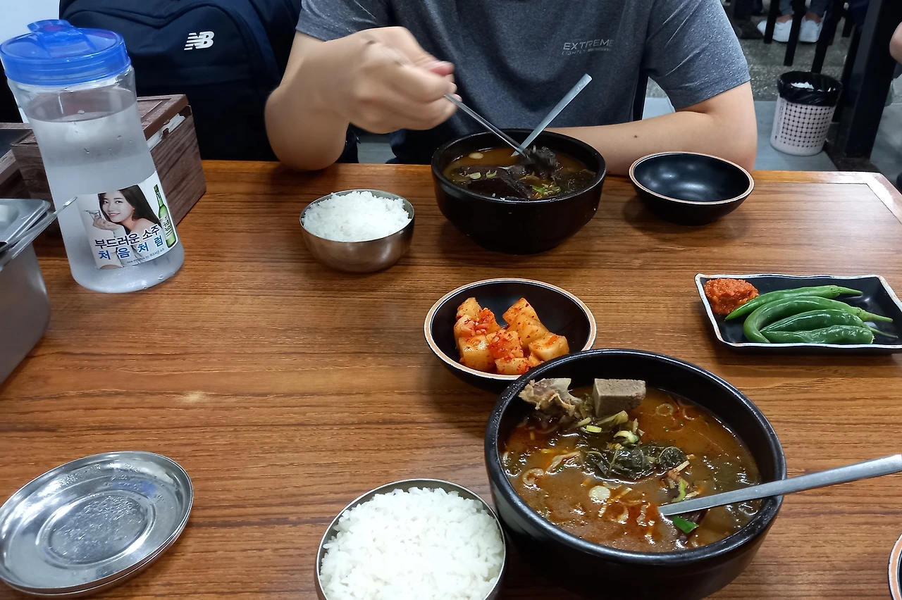 img.jpg?credential=yqXZFxpELC7KVnFOS48ylbz2pIh7yKj8&expires=1761922799&allow_ip=&allow_referer=&signature=H%2BL1wCUqTTr8nCog47S6N%2FaCPnw%3D