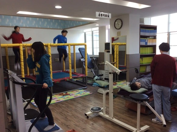 2526E845570F4AA421C575