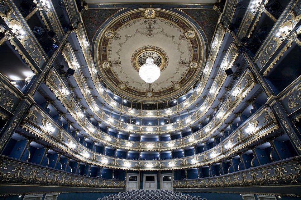 estates-theater-1024x683.jpg?type=w966