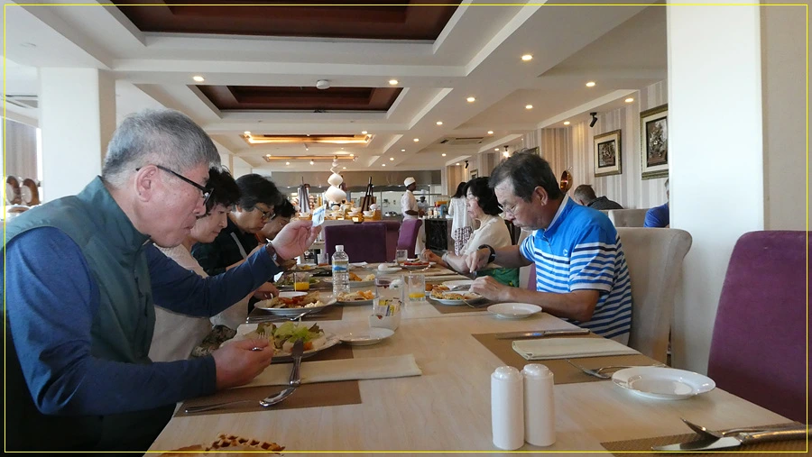 P1011225.jpg?type=w966