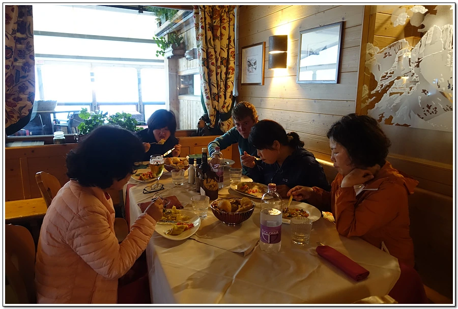 DSC00438.jpg?type=w966&jopt=2