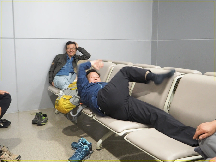 8.jpg?type=w966&jopt=2