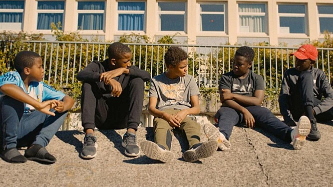 movie_image.jpg?type=m665_443_2