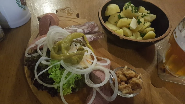 1524490792667.jpg?type=w773