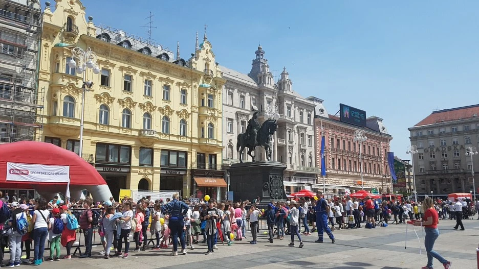 1525341649360.jpg?type=w1