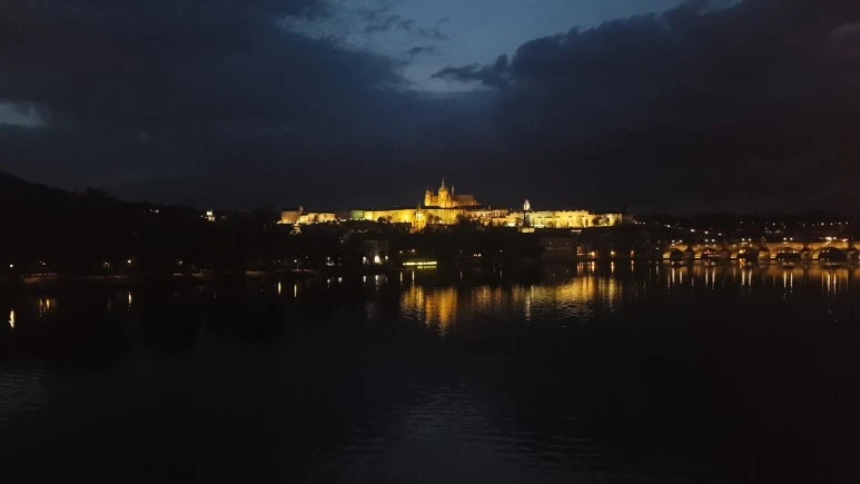 1524509316728.jpg?type=w773