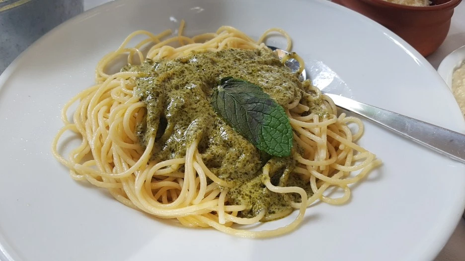 1526395435299.jpg?type=w1