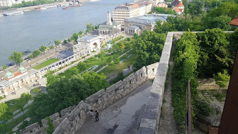 1525186766556.jpg?type=w1