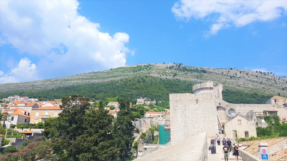 1525693380300.jpg?type=w1