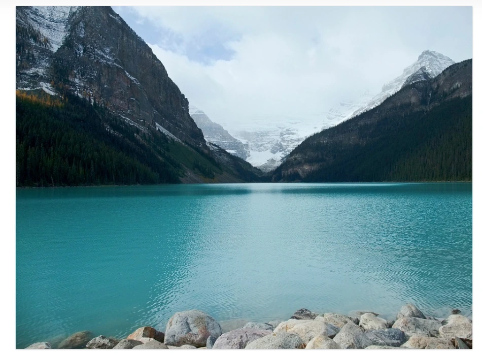 루이스 호수.PNG