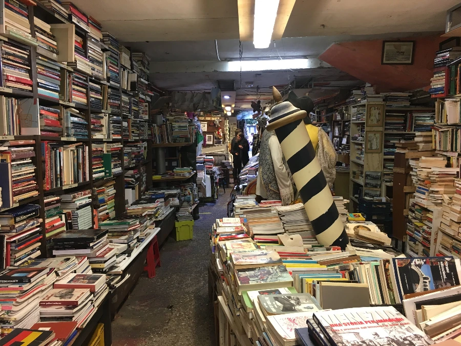 bookshop-2.JPG