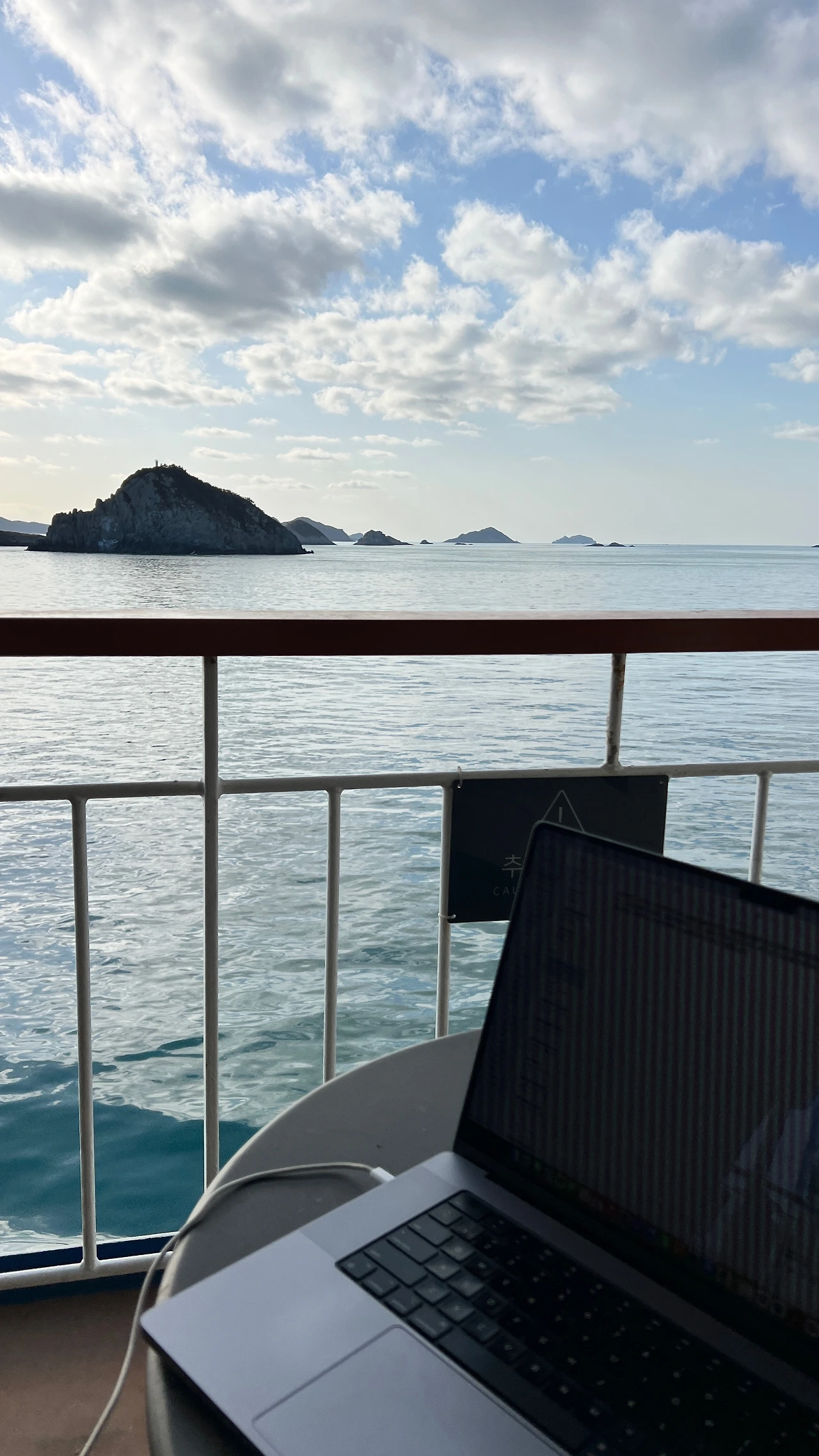 디지털 노마드 라이프 리아.jpeg