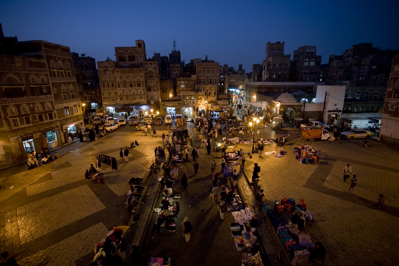 예멘 올드 사나 저녁.JPG