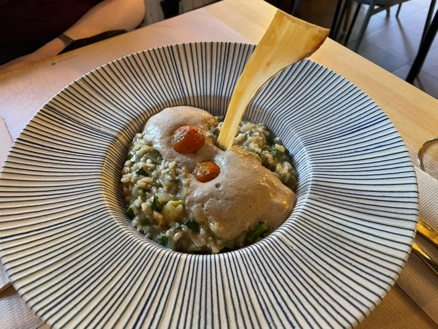 IMG_9990.jpg?type=w966