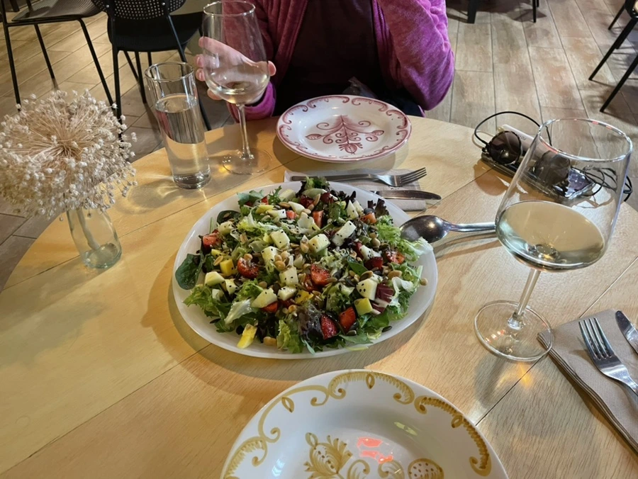 IMG_9916.jpg?type=w966