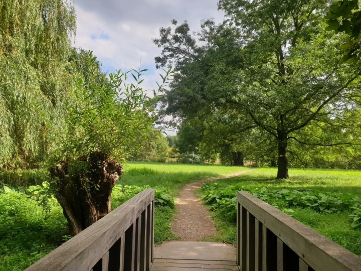 b2ed05ede228504cf2c5811db94923a5c9ccfeba