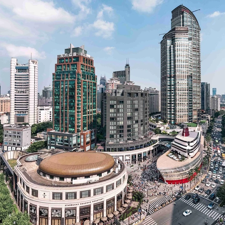 official-photo-3-approved-by-lv.jpg?h=720&w=720&cropregion=15,946,3311,4243&hash=D141720DD29AEE8AF2C110B89B56E4F5B6909DDE