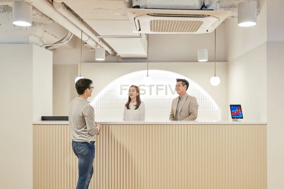 191006_fastfive_samsung3_0849_(1).jpg?type=w1