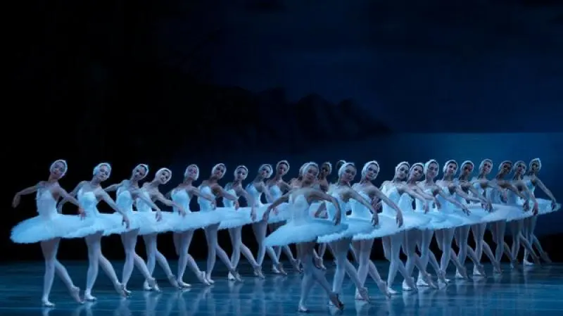 mariinsky-articleLarge_0.jpg?itok=FAetwDW4