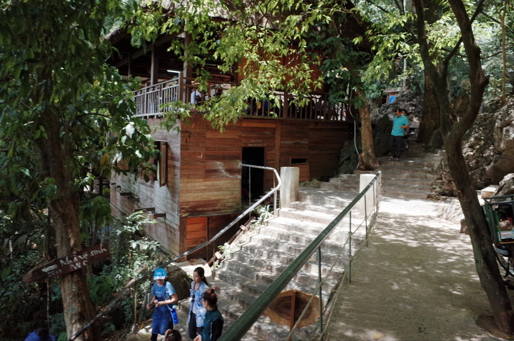 2258B13D557ECA642259E9