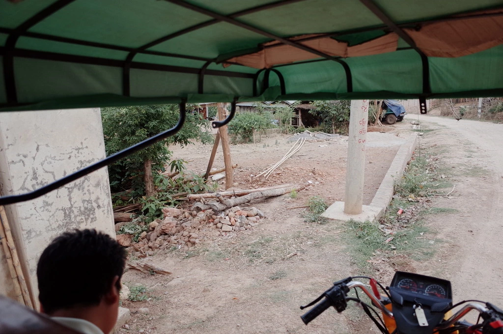 215AD23F556BD606259901