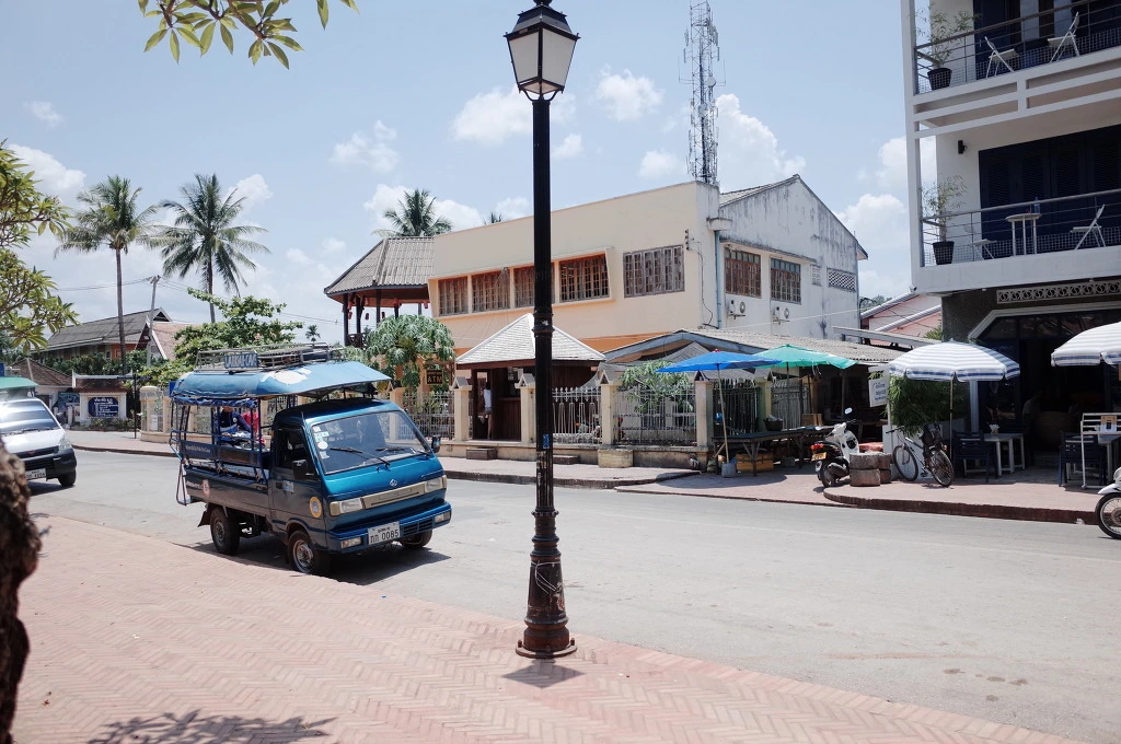 21687F40556A563B272CA9