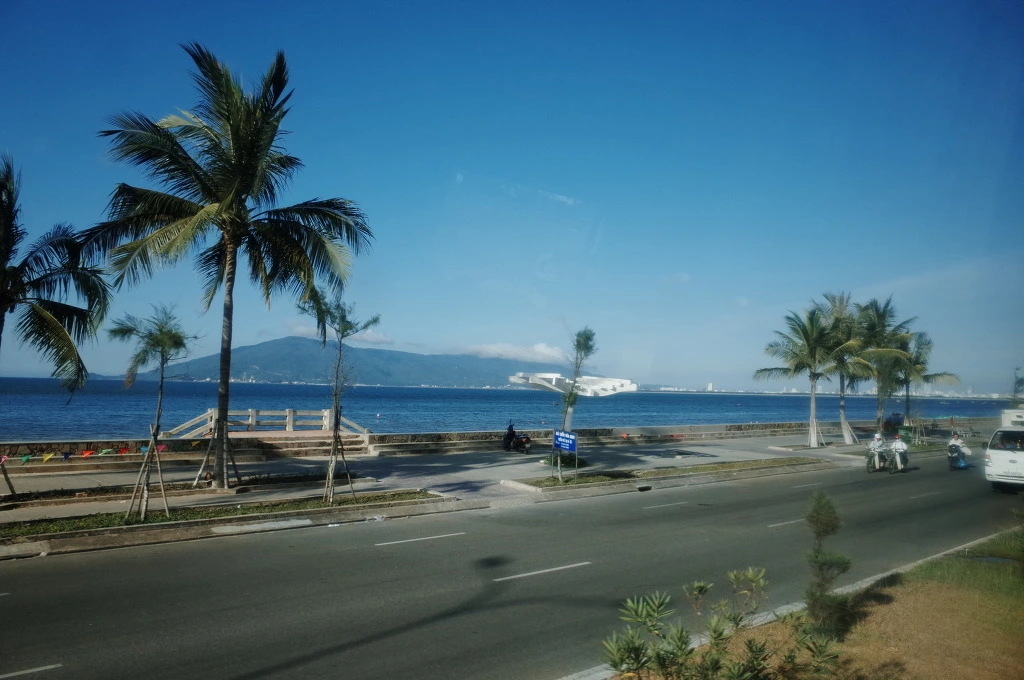 2266893F557FB2CE3165C7