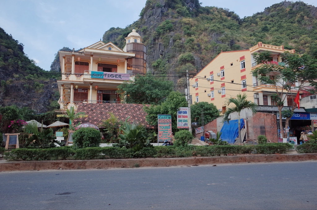 25570840557FB11B28E150