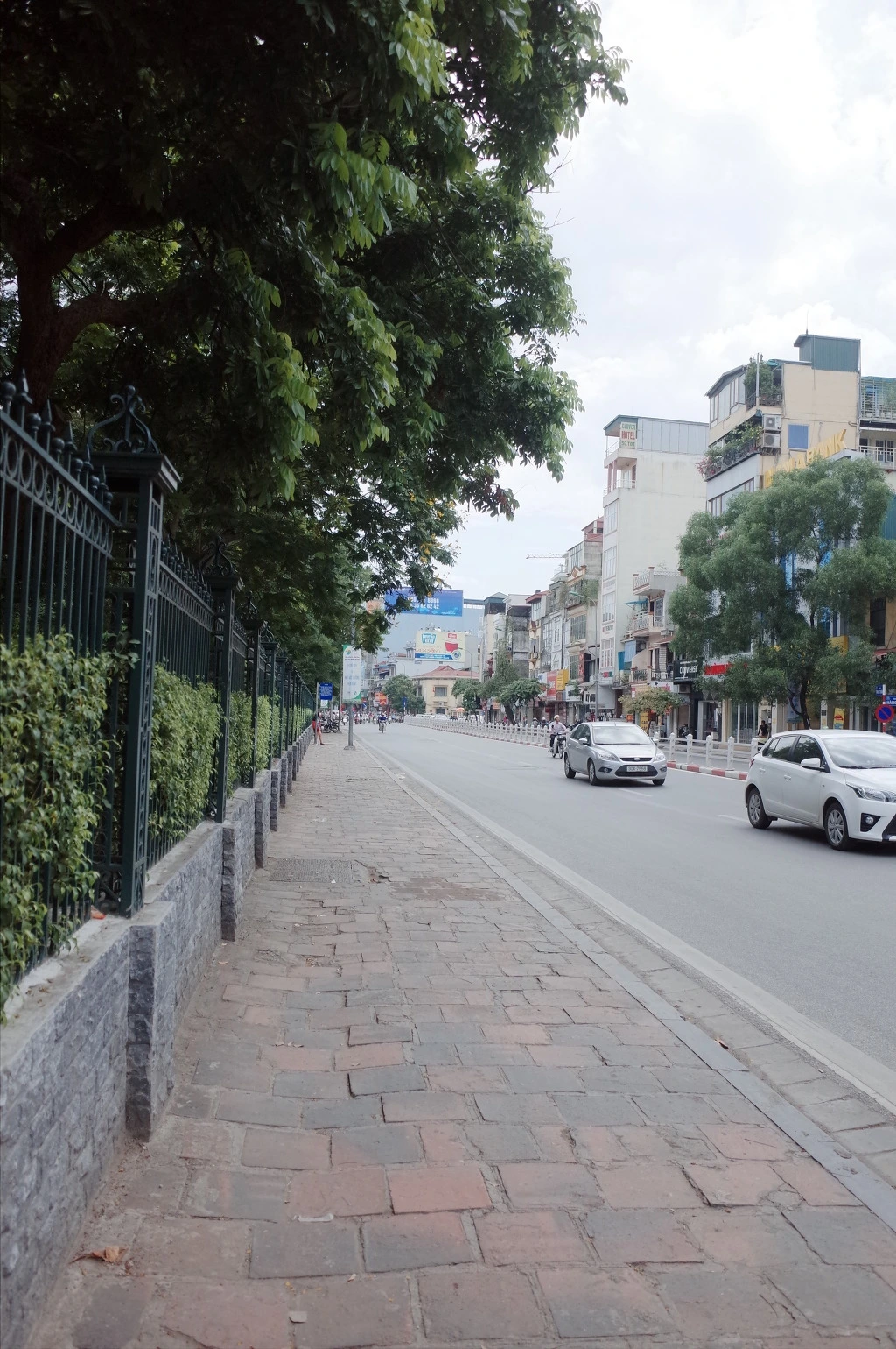 2142C240557789992F63F5