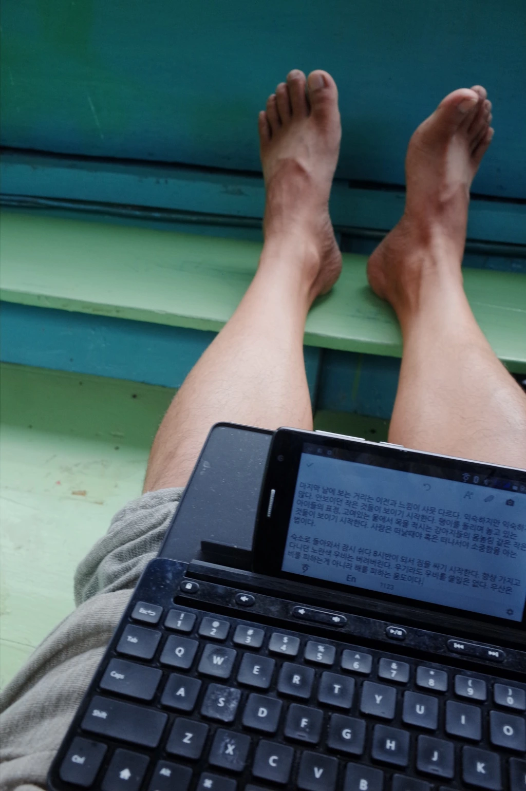 252BFF44556F1C731C720E